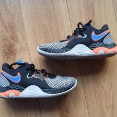 Nike Renew Elevate II basketball shoes