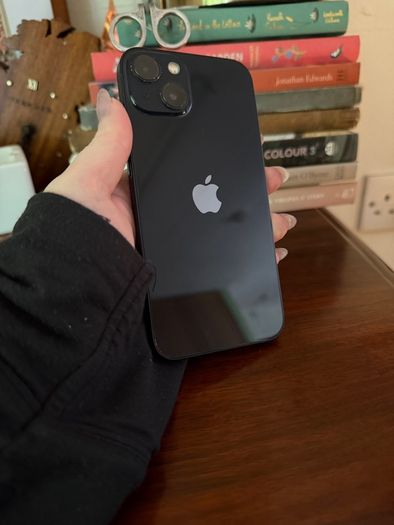 Apple iPhone 13 128GB Midnight Black unlocked and boxed