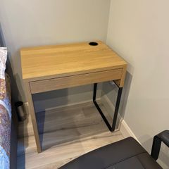 Desk & Chair