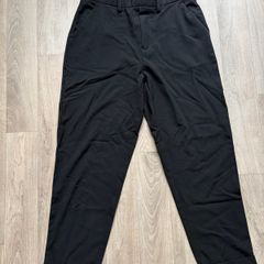 Black trousers