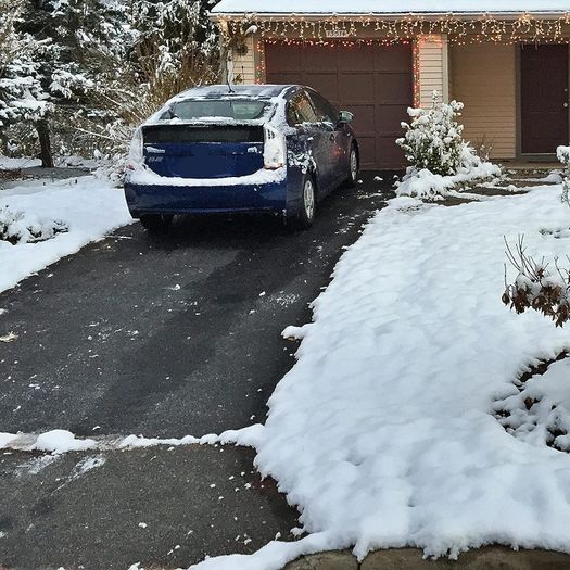 AA Emergency Snow Shovel - For Car, Home and Travel - Compact and Tough for Winter and Adverse Weather