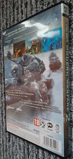 Call of Duty: Modern Warfare 2 (PC DVD 2-Disc Set) Collector's Display Copy