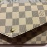 LV wallet on chain / leather / new Image 5