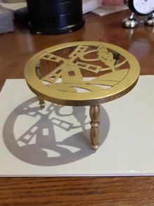 Trivet solid brass