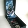 The God of War Chains of Olympus Press Kit PLUS Patapon Press Kit SUPER RARE This is one of the most sought after collectible Press Kits Sony has ever produced. Rare and hard to find fully complete, Esperino unboxes the Press Kit for the first God of War Image 8