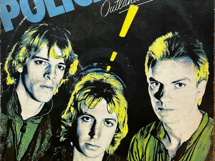The Police. Original 1978 release of Outlandos dAmour. Vinyl looks nm sleeve is bit tatty hence the low price