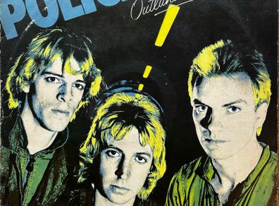 The Police. Original 1978 release of Outlandos dAmour. Vinyl looks nm sleeve is bit tatty hence the low price