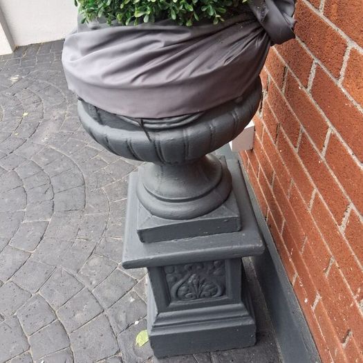 Large stone pillars and urn x 3