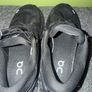 On cloud runners trainers black size 2.5 Image 5