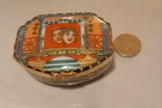 Gilt trinket dish 2001 Pompeii edition, collectable,  D18 post 6e