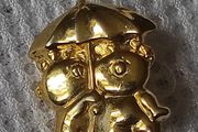 brooch