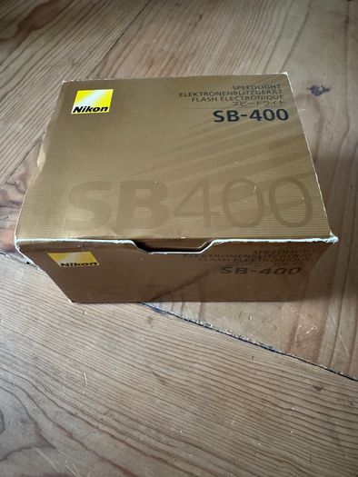 Nikon SB-400