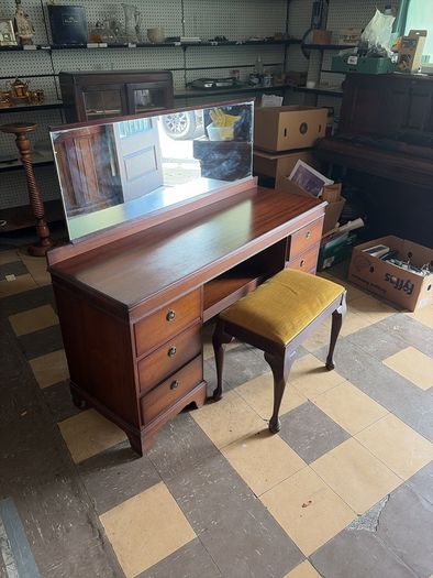 traditional English-style mahogany furniture, this twin-pedestal dressing table, five drawer chest of drawers to match and dressing table stool