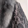 Elegant Coast Coat with detachable faux-fur collar Image 2