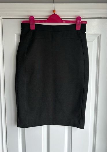 M&S pencil skirt - sz 10