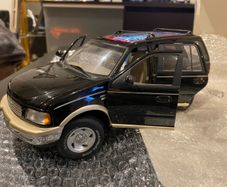 Model 1/18