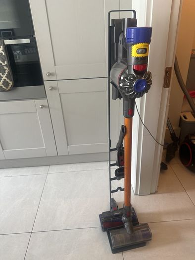 dyson v8 absolute