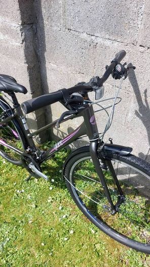 Giant Escape Hybrid bike - Size Small/16" - Commuting bike - Fully serviced - Excellent condition