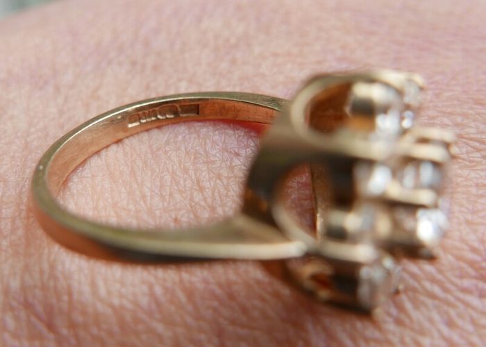 Vintage 9ct Yellow Gold 375 Cubic Zirconia Cluster Ring 5.0g