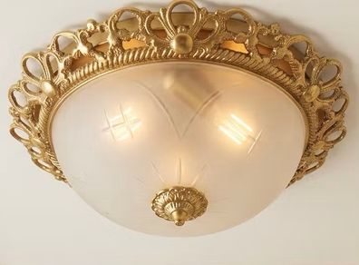 Nice simple low profile ceiling light
