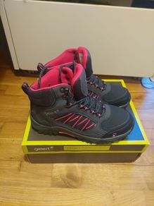 Girl's winter shoes
