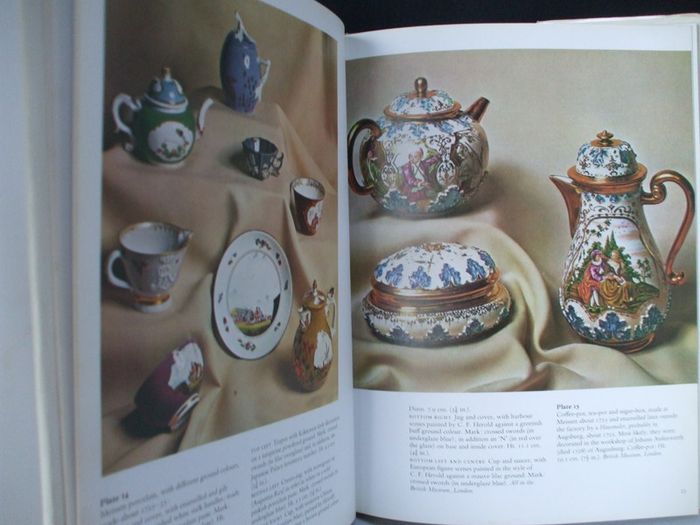SALE!  PORCELAIN by Hugh Tait (English edition)