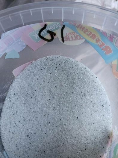 Crushed glass for sandblasting