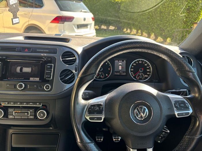 VW Tiguan R-line 4WD High Spec. Tested to Jul 27