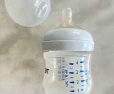 Avent Bottle 125 ml and corner protectors