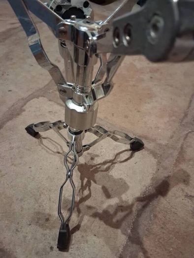 snare drum stand