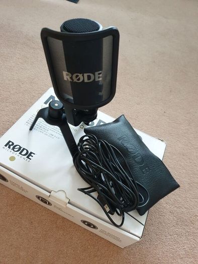 RODE Studio Quality USB Microphone