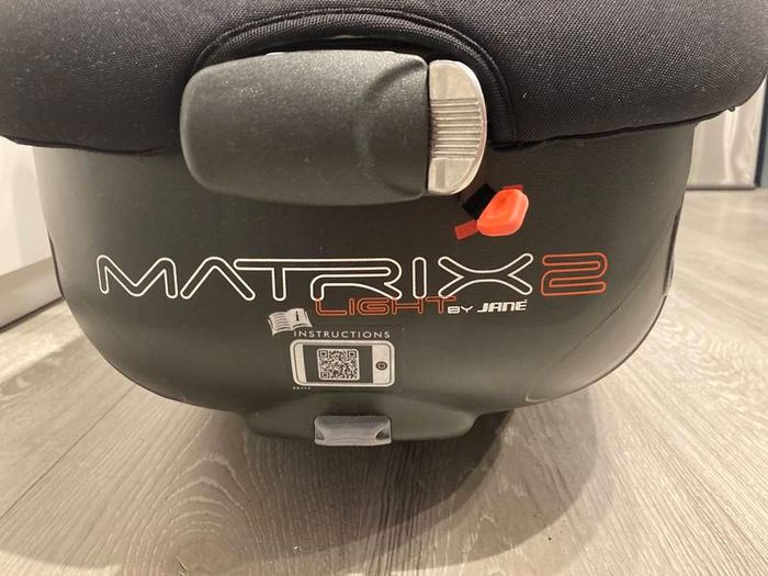 Jane Matrix Light 2 Luxe - Red - 2 in 1 Group 0/0+ Car Seat & Carrycot
