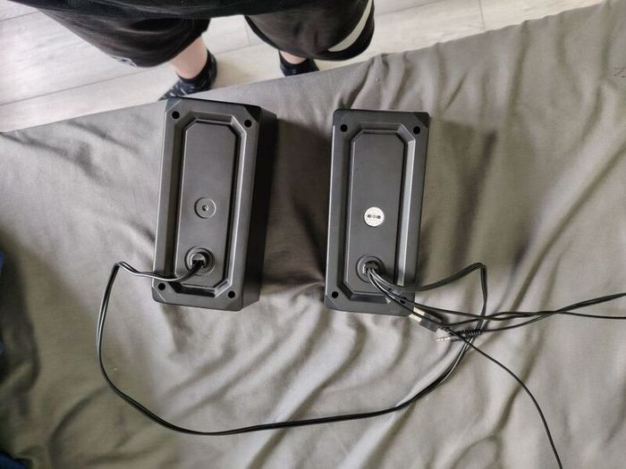 Myria Desk Speakers