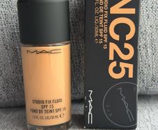 Mac studio fix fluid foundation