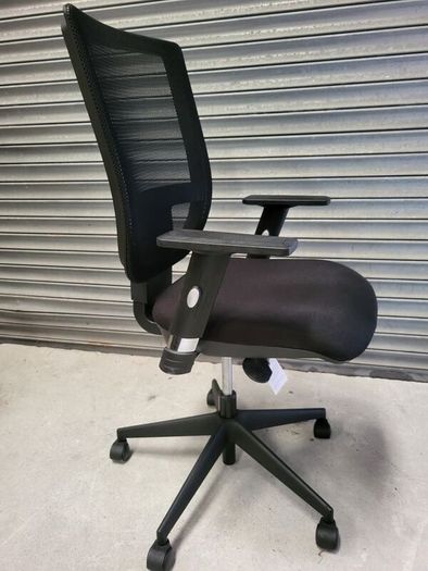 Superb Quality Sokoa Office Chairs. Mint Condition