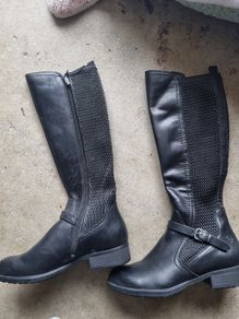 Tamaris xs calf never worn