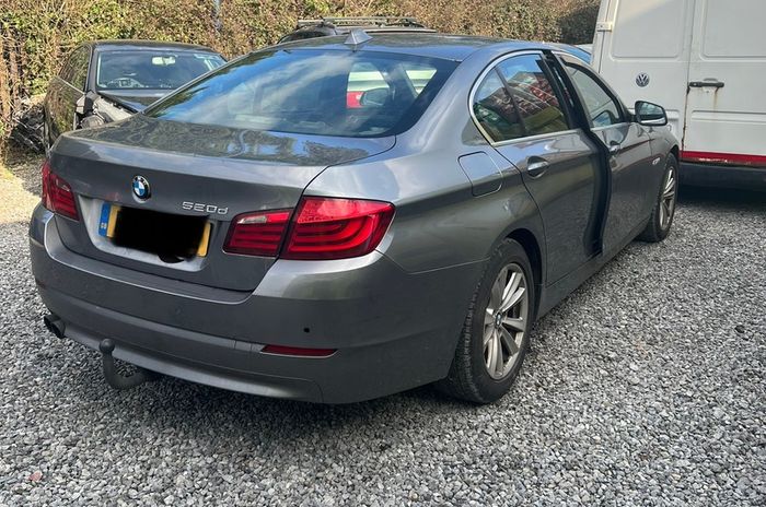 Breaking bmw 520d 2011 a52 manual f10