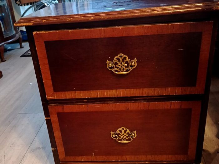 Americans of Martinsville mahogany nightstand