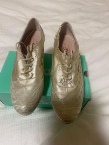 ladies gold shoes