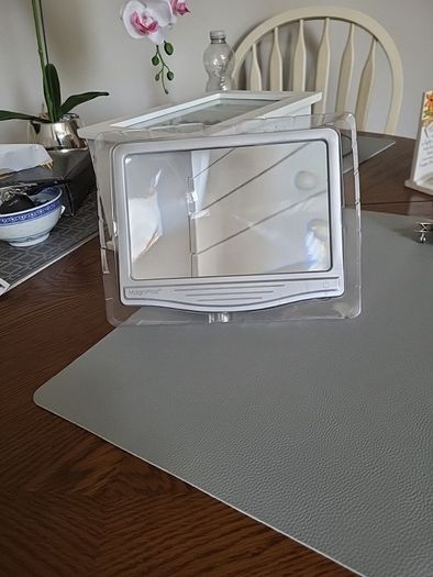 Magnipros magnifying led lights