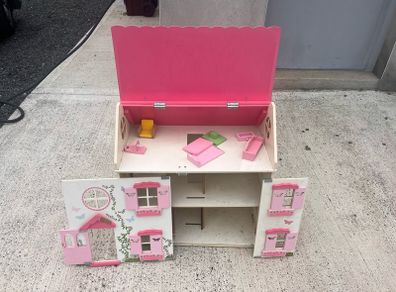 Free Doll House - project
