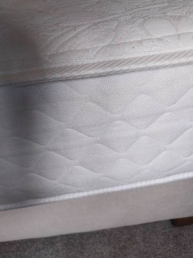 mattress 4ft floating comfort 6 months old