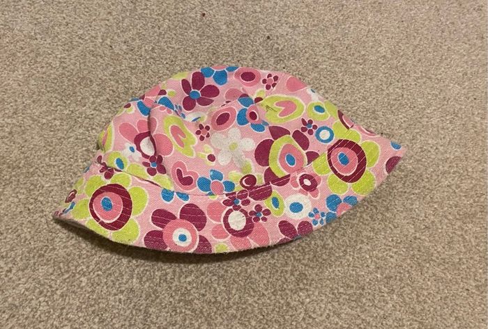 child's summer hat