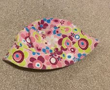 child's summer hat