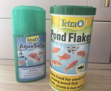 Pond fish food and aqua safe