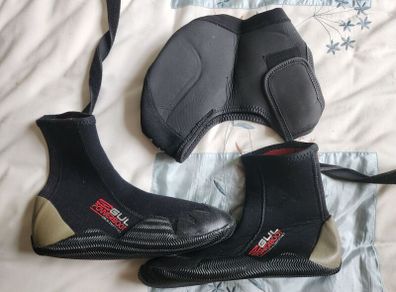 Wetsuit Booties and hood