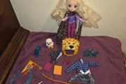 Harry Potter - Luna Lovegood Doll and accessories