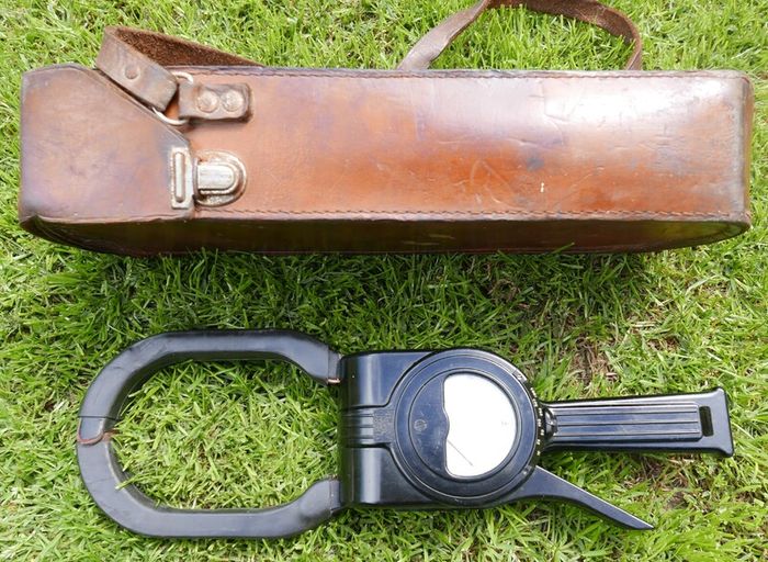 Vintage Ferranti Clip on Ammeter Clamp, in the original leather case