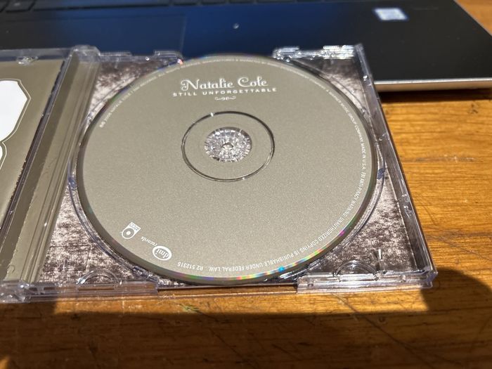 Natalie Cole -Still Unforgettable