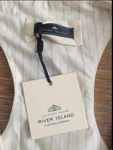 BNWT River Island Waistcoat Size 16